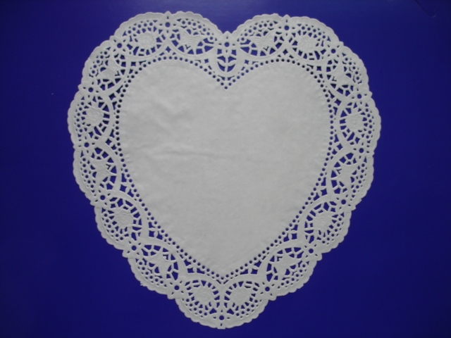 Doily heart-shaped H