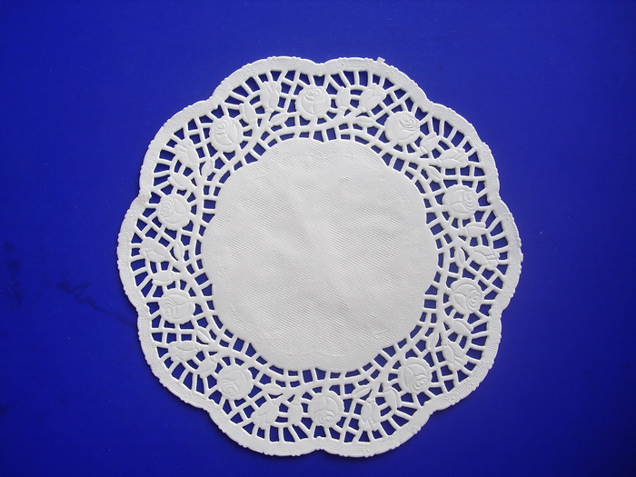 Paper doily C-2